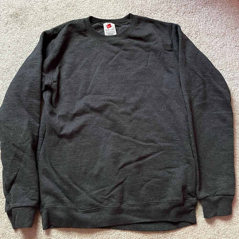 Charcoal Gray Long Sleeve Sweatshirt Youth XL fits like a Small/Medium